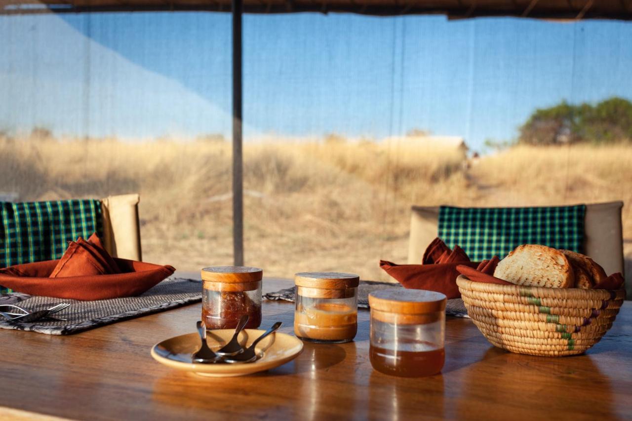 Gnu Mara River Camp Serengeti-Savanne Exterior foto